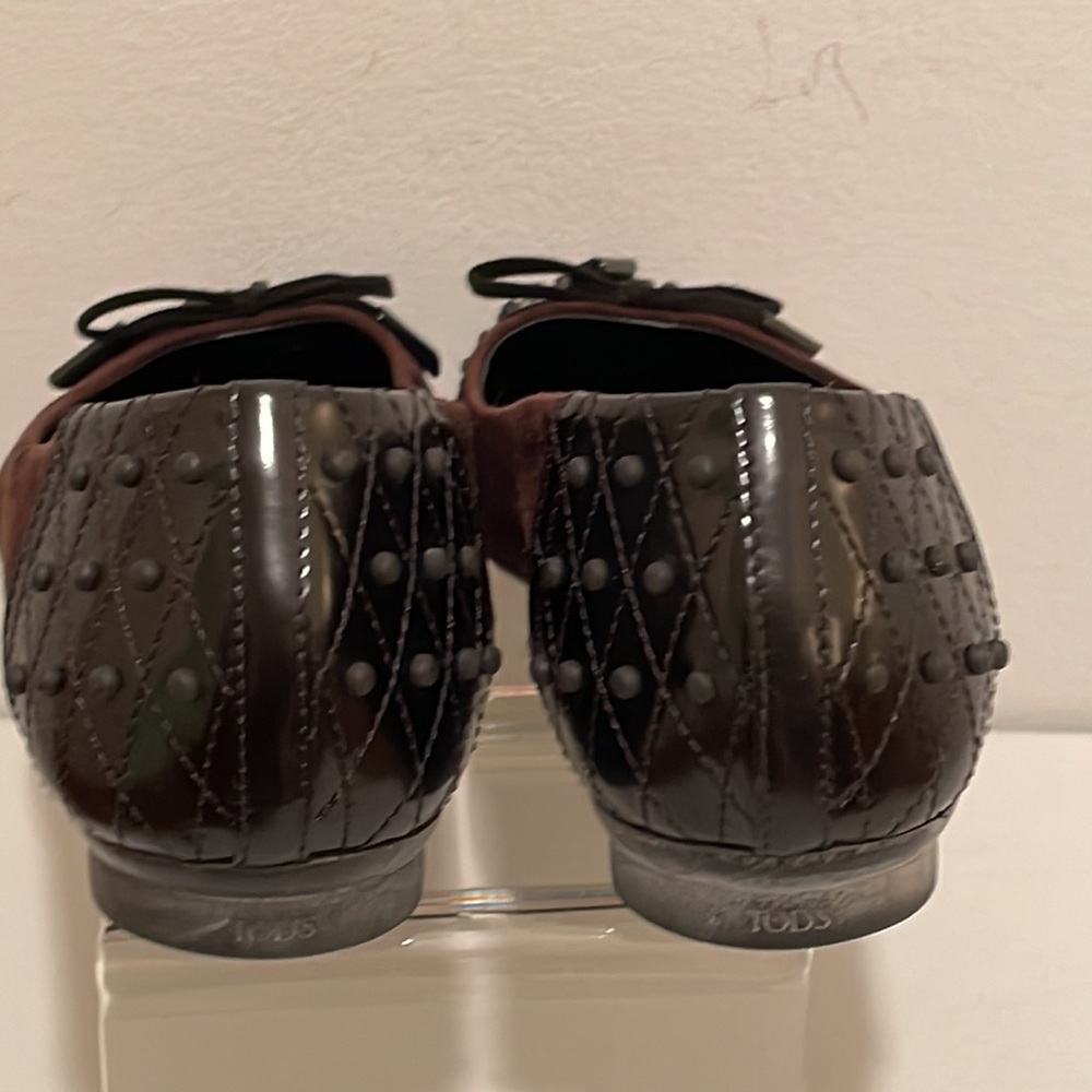 TOD’S - LEATHER AND SUEDE BALLERINA FLATS - Picture 7 of 14